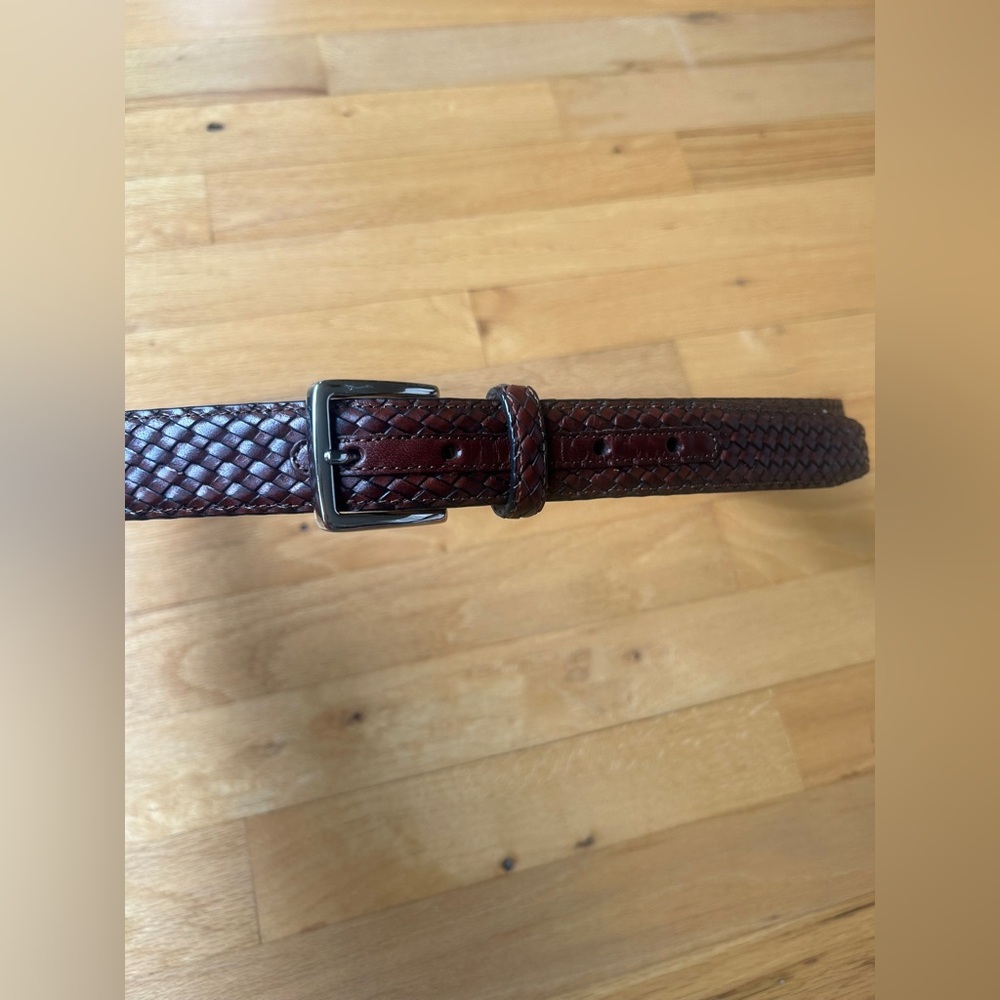 Cole Haan Men’s Brown Belt. Size 42.